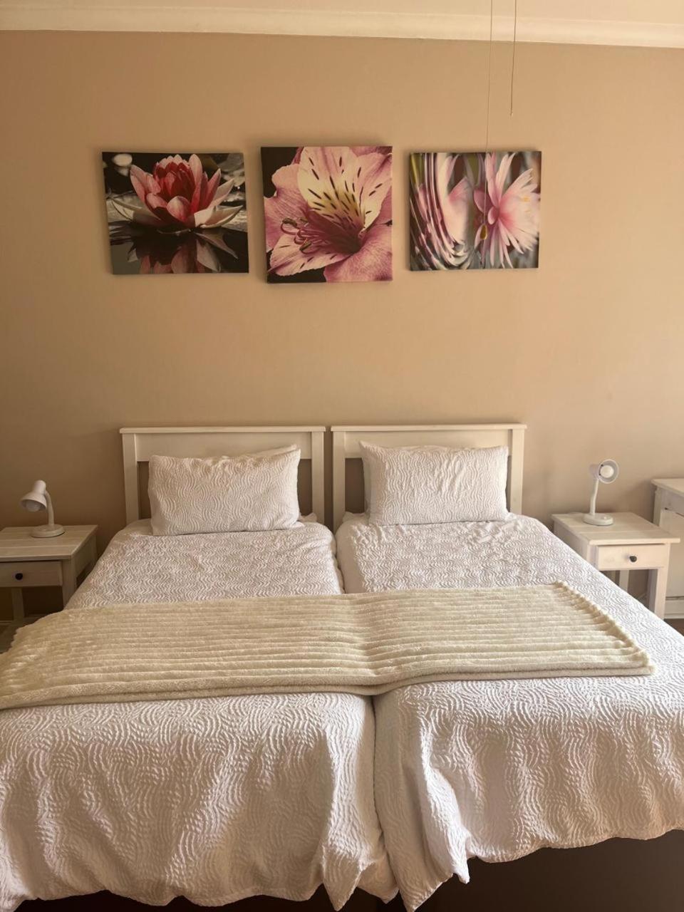 At Sta-Plus Guest House Port Elizabeth Buitenkant foto
