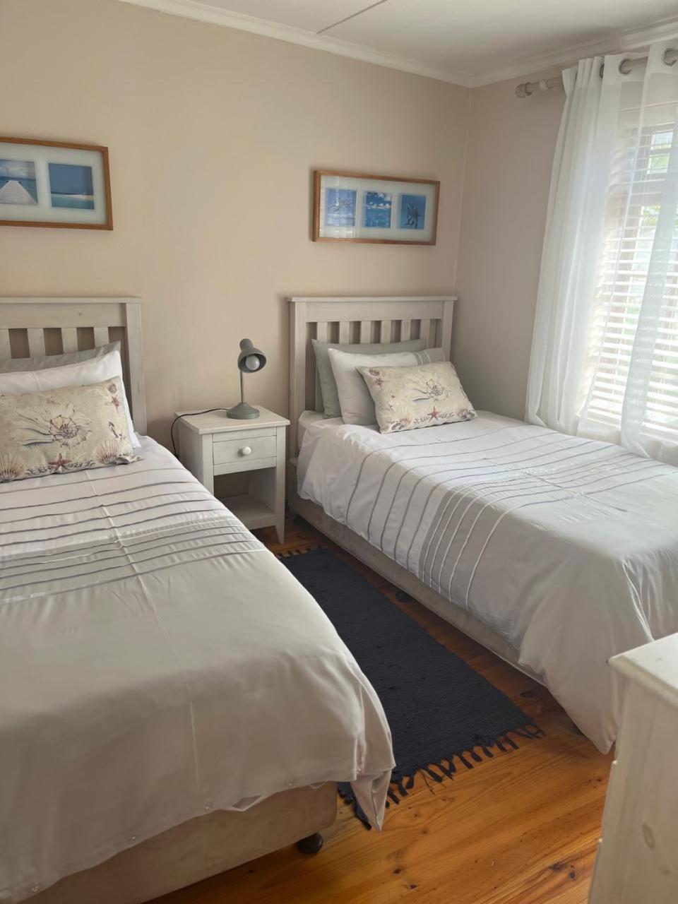 At Sta-Plus Guest House Port Elizabeth Buitenkant foto